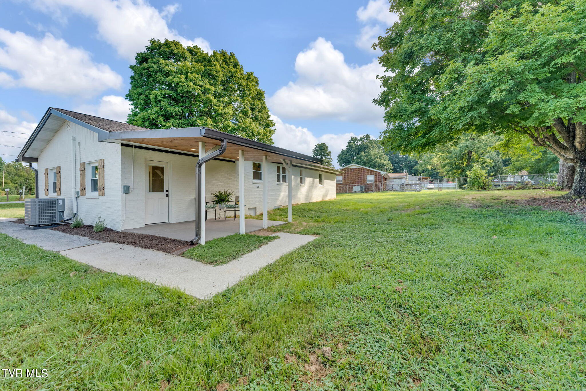 110 Berry Ridge Road Jonesborough, TN 37659 - Photo 24 of 30 15-web-or-mls-DSC05569