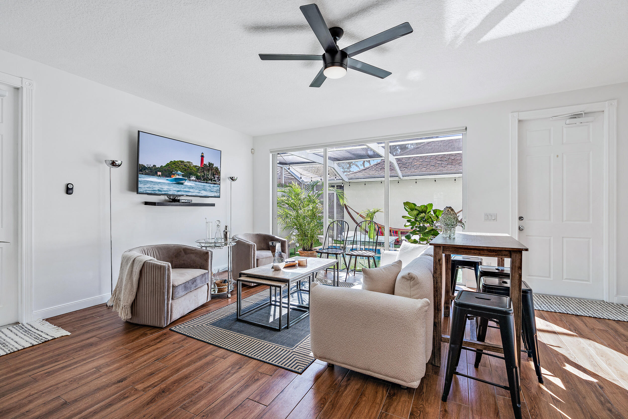 116 Caravelle Drive Jupiter, FL 33458 - Photo 14 of 31 116 Caravelle Dr-18 (1)