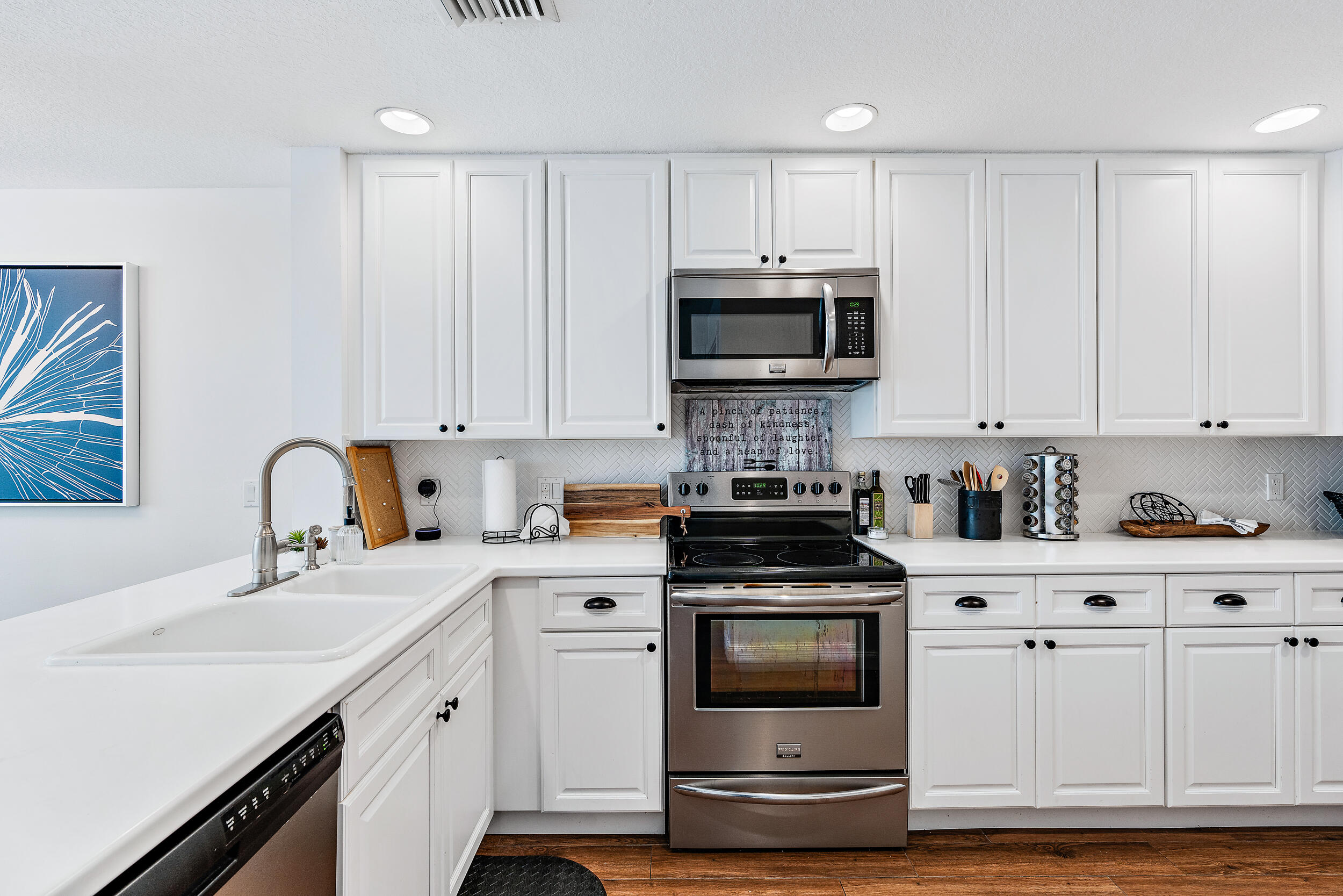 116 Caravelle Drive Jupiter, FL 33458 - Photo 7 of 31 116 Caravelle Dr-16