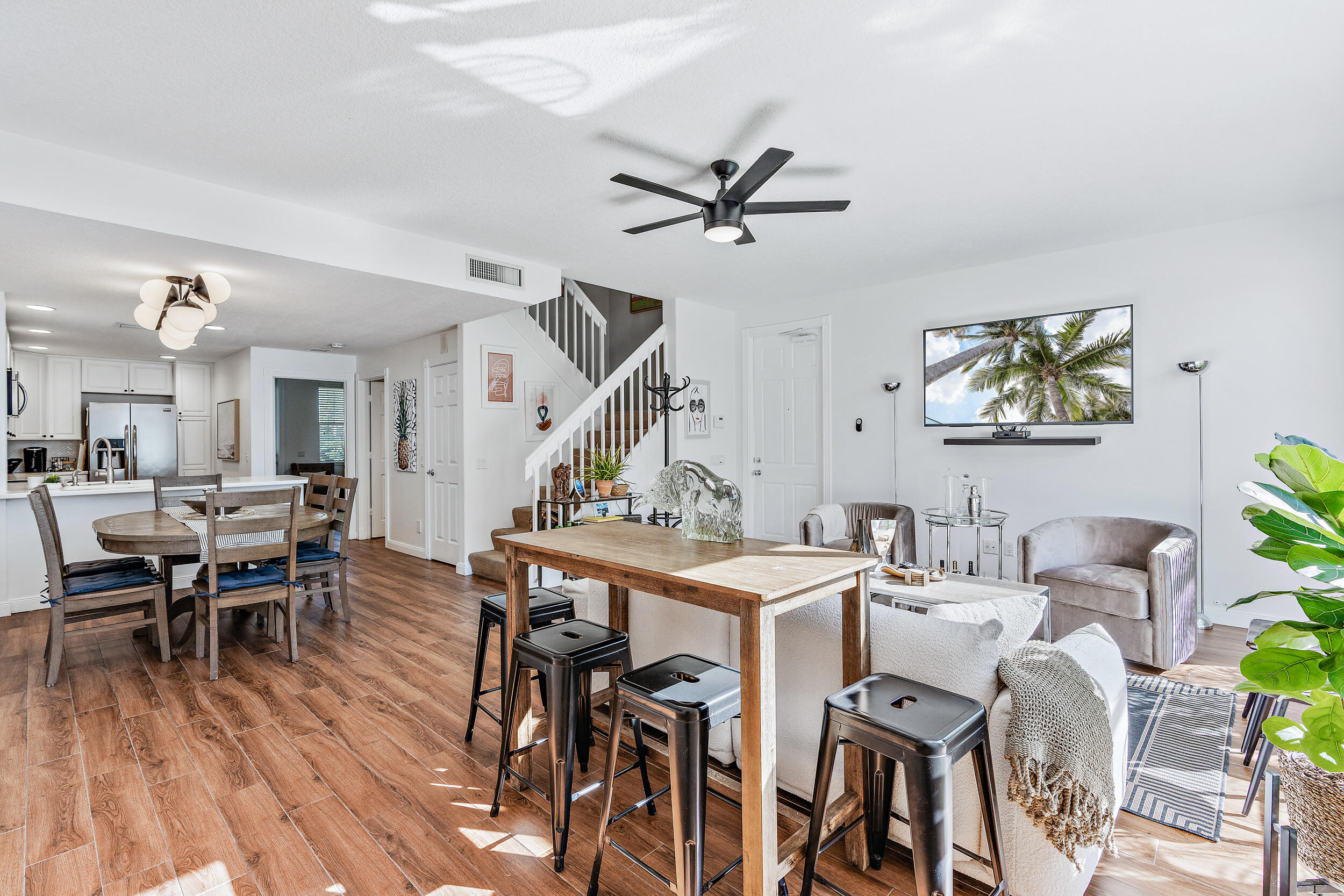 116 Caravelle Drive Jupiter, FL 33458 - Photo 10 of 31 116 Caravelle Dr-21