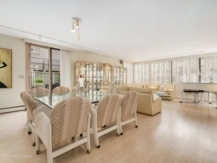 $850,000 | 100 East Bellevue Place, Unit 3E, Chicago, IL 60611