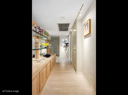 $850,000 | 100 East Bellevue Place, Unit 3E, Chicago, IL 60611