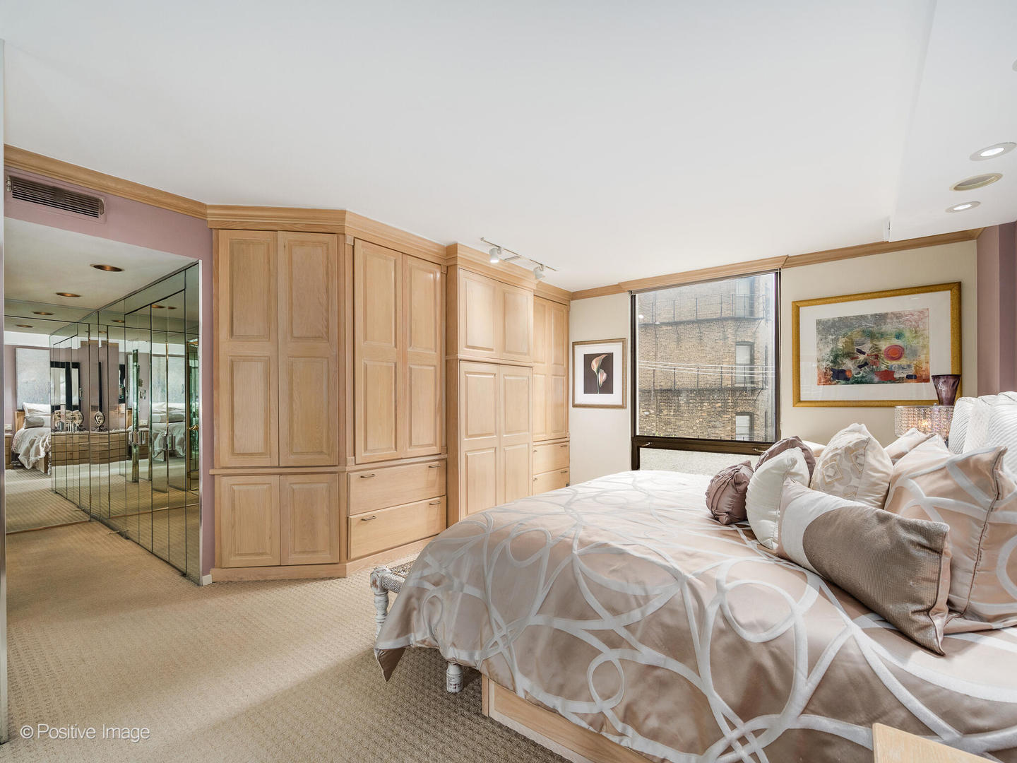 100 East Bellevue Place, Unit 3E Chicago, IL 60611 - Photo 22 of 41