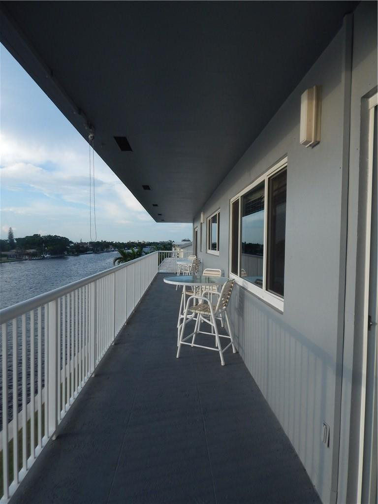 1201 South Riverside Drive, Unit PHB Pompano Beach, FL 33062 - Photo 6 of 33