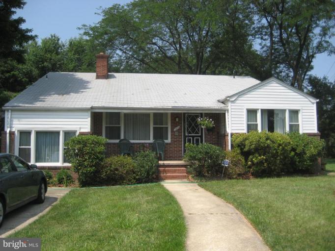 7512 Lisburne Road Pikesville, MD 21208 - Photo 1 of 12 Exterior (Main)
