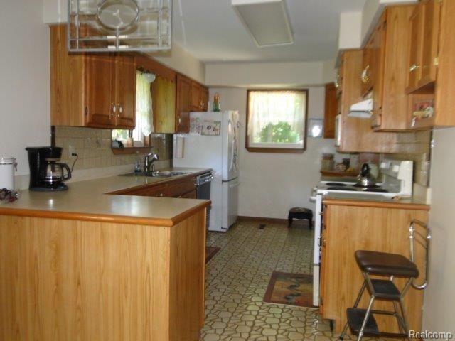 3646 Slattery Road Attica, MI 48412 - Photo 11 of 30 Kitchen 1
