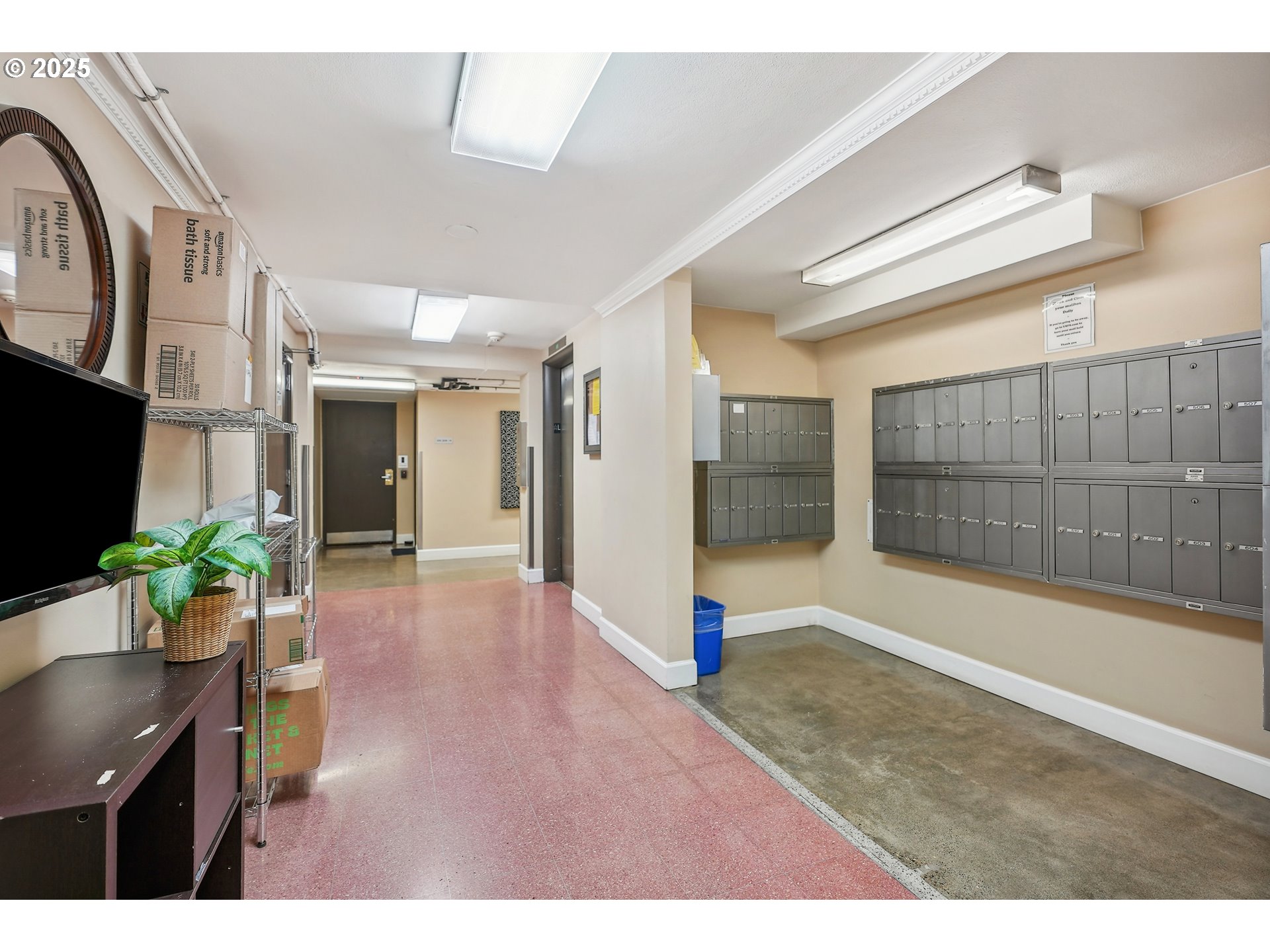 1205 Southwest Cardinell Drive, Unit 604 Portland, OR 97201 - Photo 21 of 25