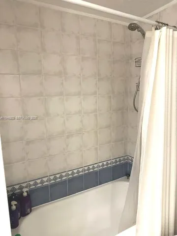 $2,200 | 3500 Coral Way, Unit 414, Miami, FL 33145