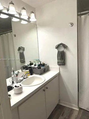 $2,200 | 3500 Coral Way, Unit 414, Miami, FL 33145