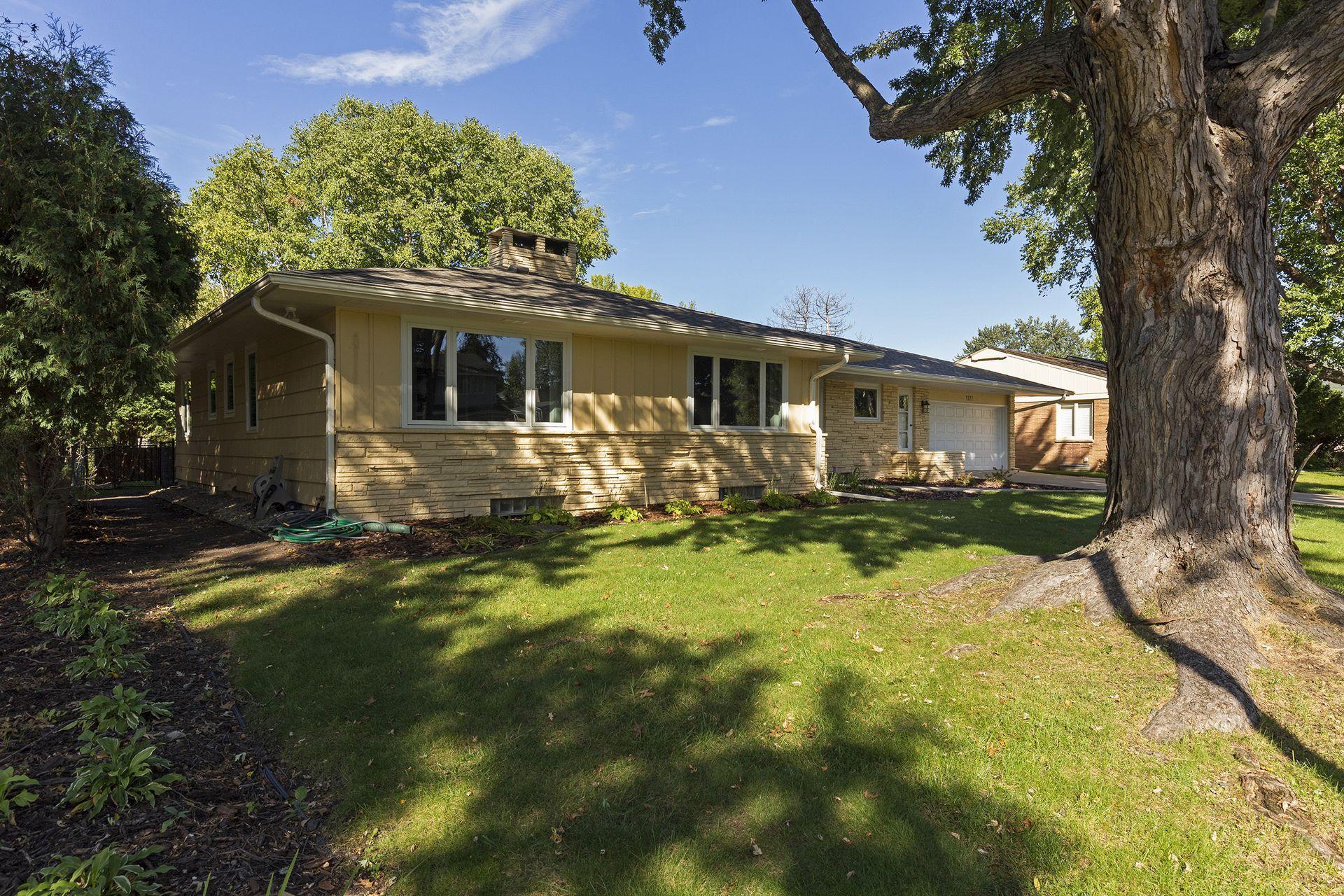4222 Basswood Road Minneapolis, MN 55416 - Photo 3 of 68