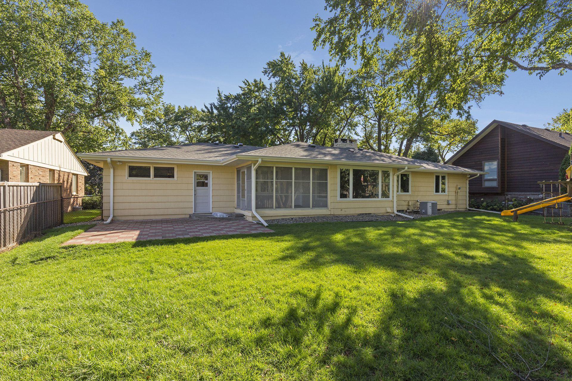 4222 Basswood Road Minneapolis, MN 55416 - Photo 6 of 68