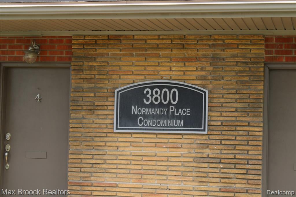 2500 Normandy Road, Unit 2 Royal Oak, MI 48073 - Photo 9 of 11 Gallery Image 9
