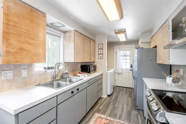 $459,500 | 1329 Porter Street, Enumclaw, WA 98022