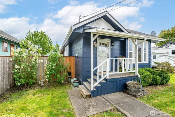$459,500 | 1329 Porter Street, Enumclaw, WA 98022