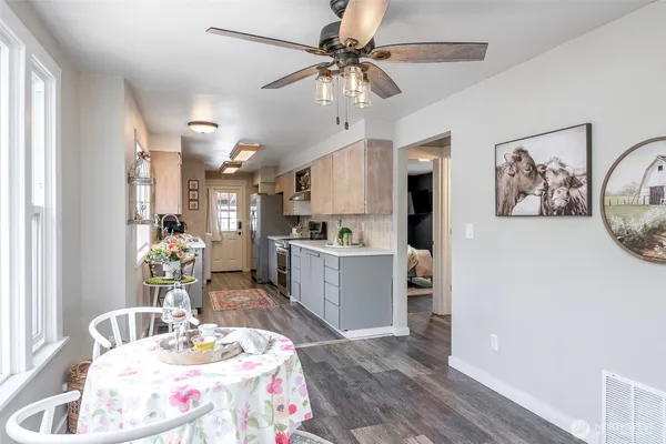 $459,500 | 1329 Porter Street, Enumclaw, WA 98022