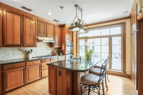 $1,342,000 | 43 Farnham Place, Metairie, LA 70005