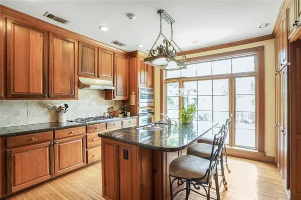 $1,342,000 | 43 Farnham Place, Metairie, LA 70005