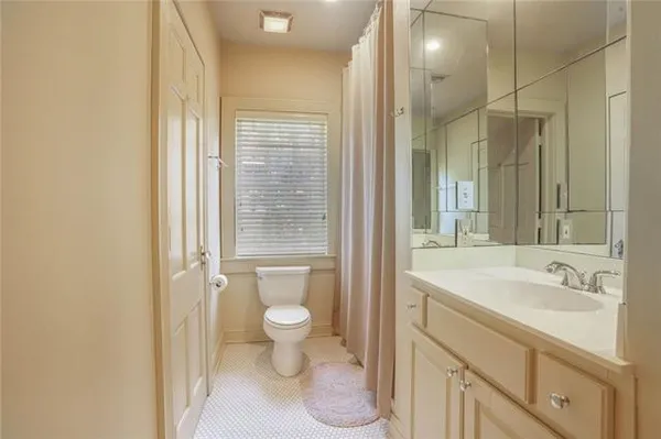 $1,342,000 | 43 Farnham Place, Metairie, LA 70005