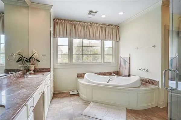 $1,342,000 | 43 Farnham Place, Metairie, LA 70005