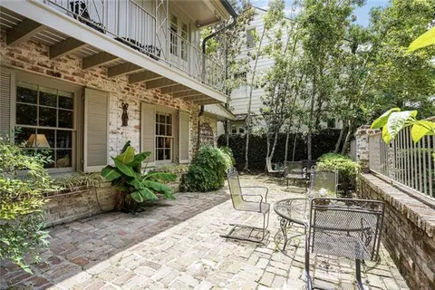 $1,342,000 | 43 Farnham Place, Metairie, LA 70005