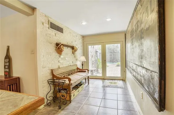 $1,342,000 | 43 Farnham Place, Metairie, LA 70005