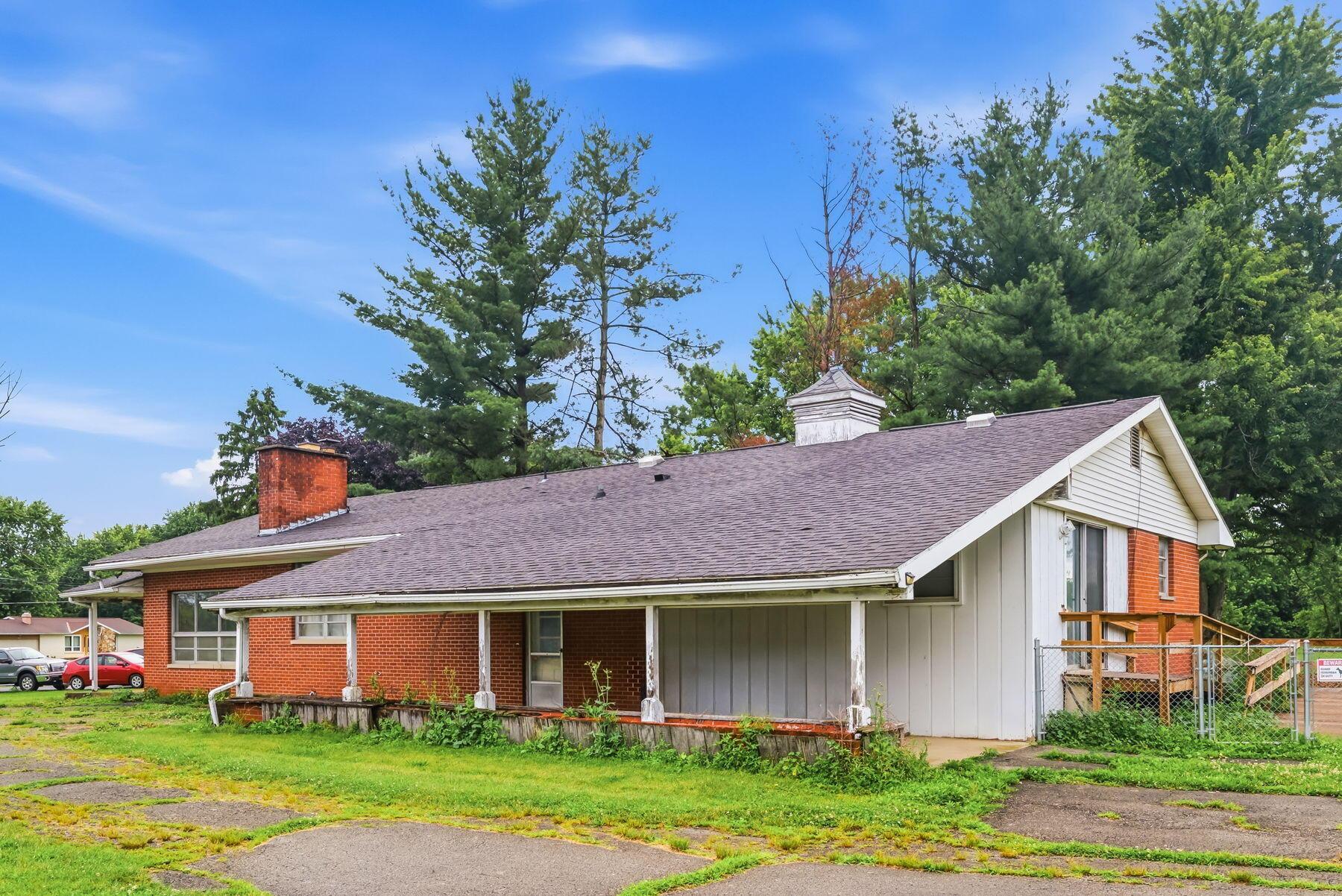 2890 Smeltzer Road Marion, OH 43302 - Photo 2 of 17 2-web-or-mls-2890 Smeltzer Rd-102