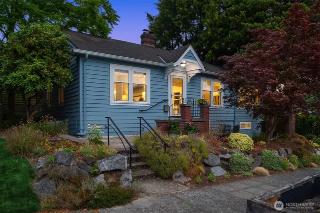 $1,265,000 | 814 Northwest 75th Street, Seattle, WA 98117