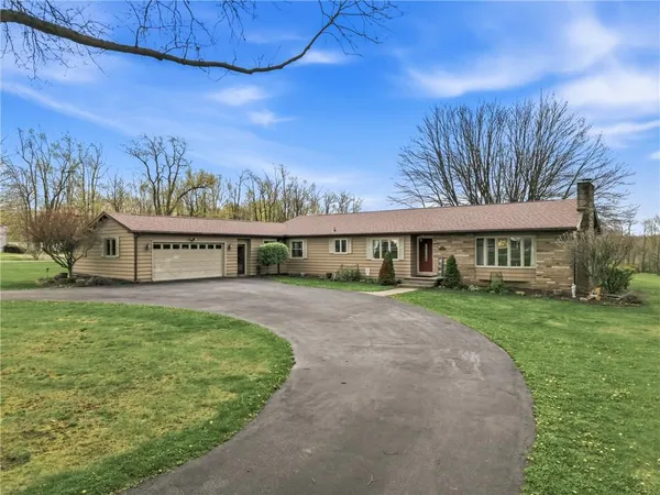 $279,900 | 119 Donation Road, Greenville, PA 16125