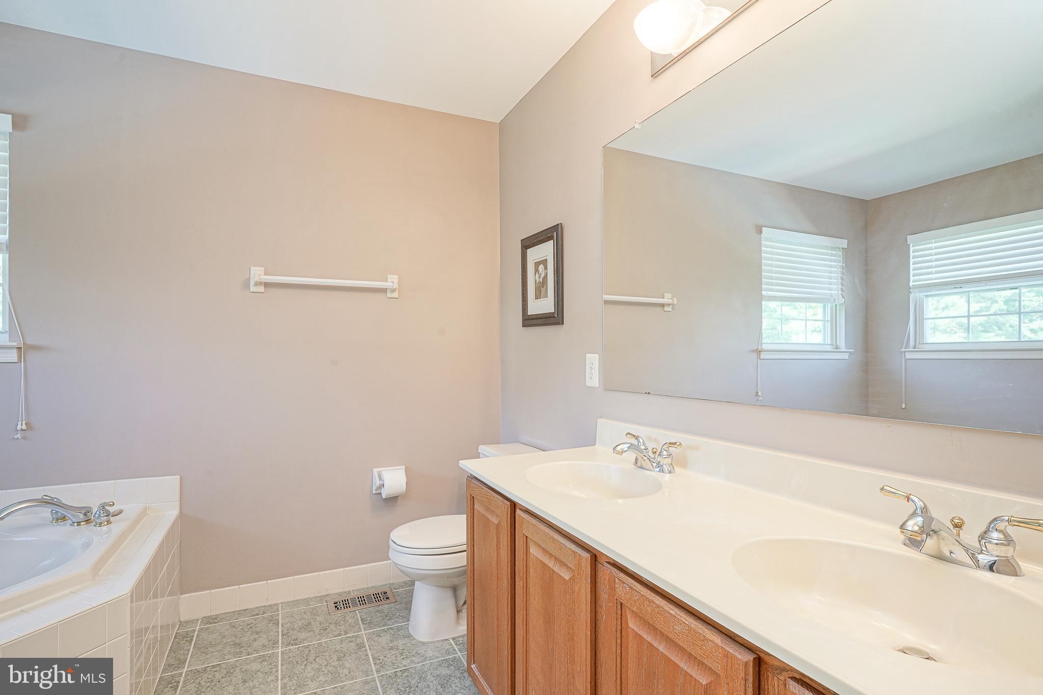 7 Lambourn Path Sewell, NJ 08080 - Photo 30 of 38