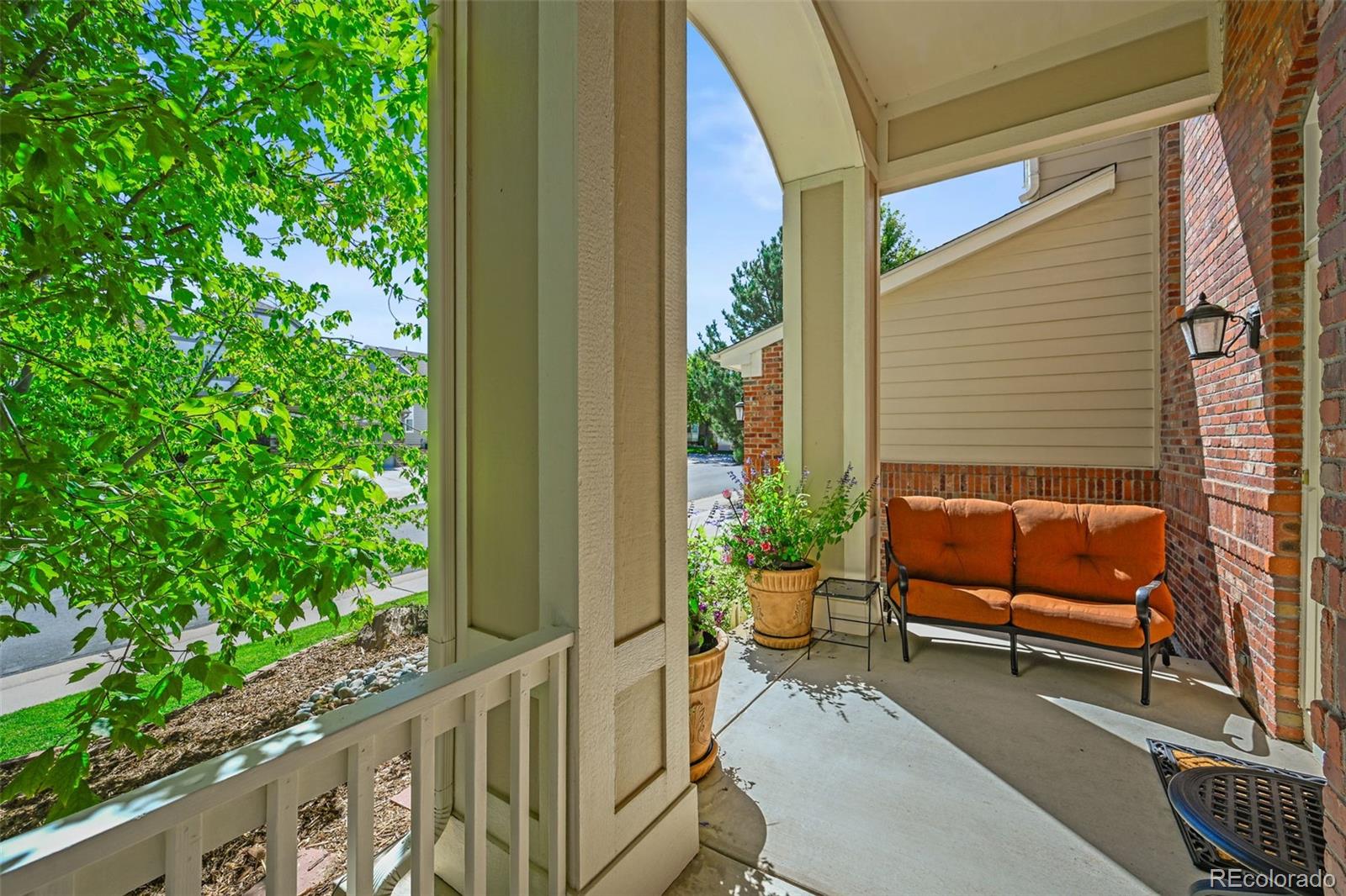 10123 Mockingbird Lane Highlands Ranch, CO 80129 - Photo 12 of 43 a outdoor living space with furniture
