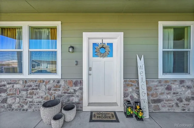 $440,000 | 84 South 4th Avenue, Deer Trail, CO 80105