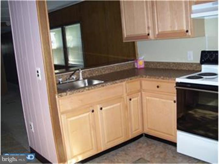 1762 Crown Point Road, Unit C23 Thorofare, NJ 08086 - Photo 3 of 9 Kitchen