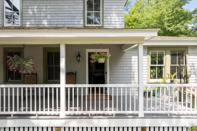 $1,100,000 | 74-76 Bay Street, Boothbay Harbor, ME 04538