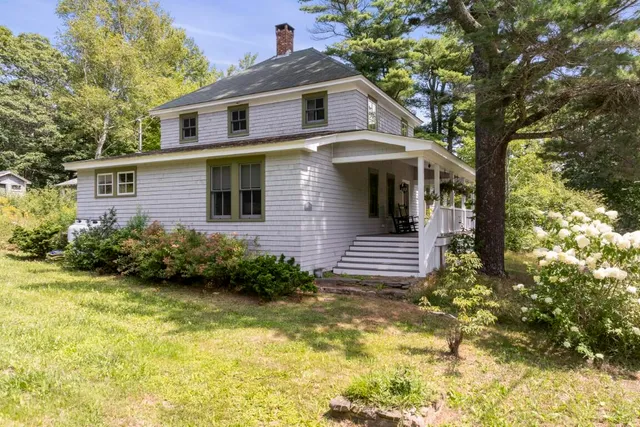 $1,100,000 | 74-76 Bay Street, Boothbay Harbor, ME 04538