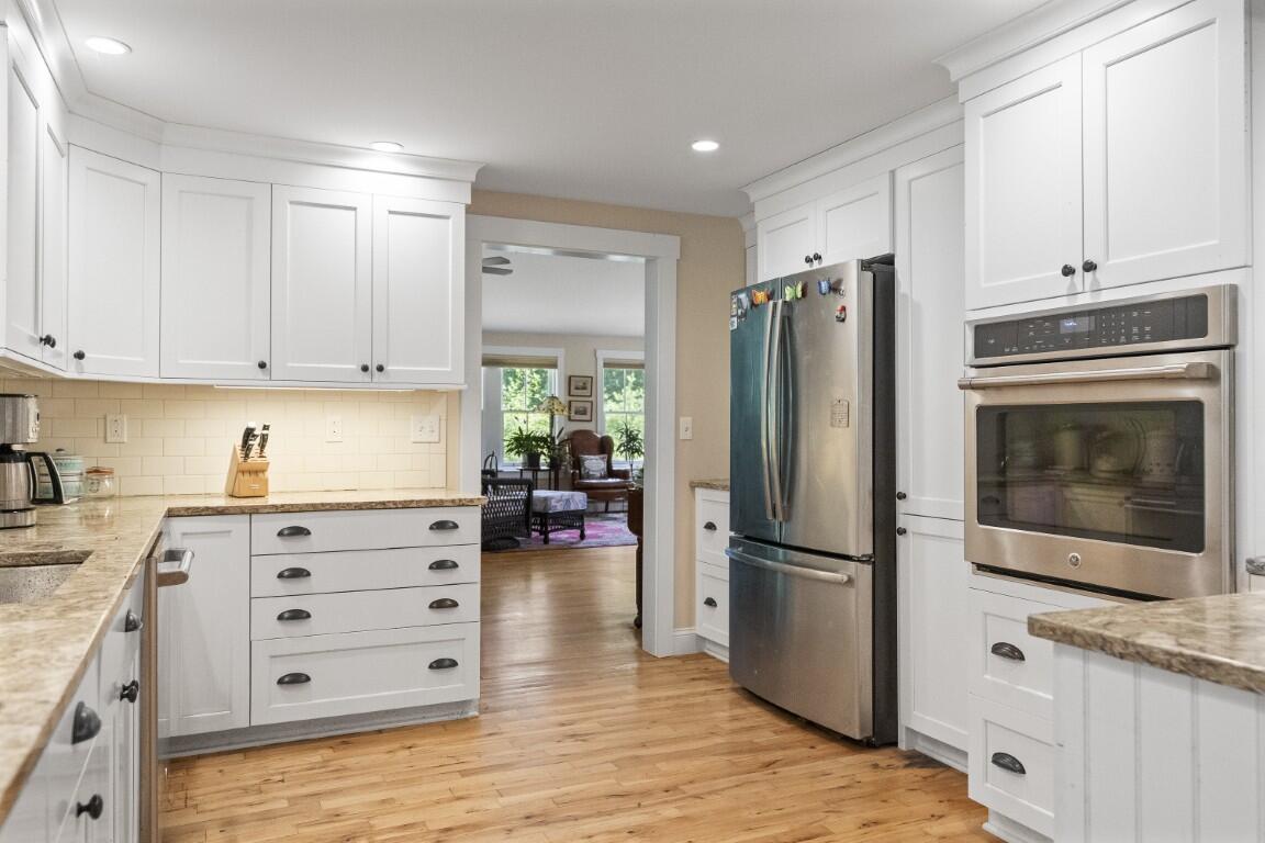 74-76 Bay Street Boothbay Harbor, ME 04538 - Photo 23 of 36 21