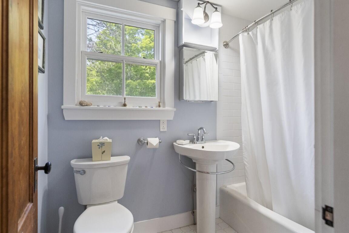 74-76 Bay Street Boothbay Harbor, ME 04538 - Photo 31 of 36 29