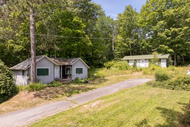 $1,100,000 | 74-76 Bay Street, Boothbay Harbor, ME 04538