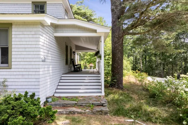 $1,100,000 | 74-76 Bay Street, Boothbay Harbor, ME 04538