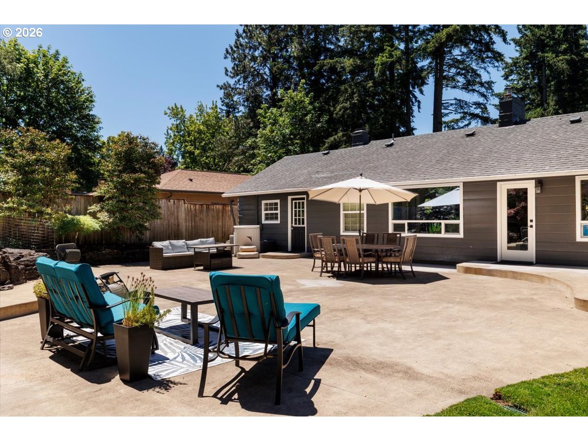4150 Southwest 94th Avenue Portland, OR 97225 - Photo 36 of 47