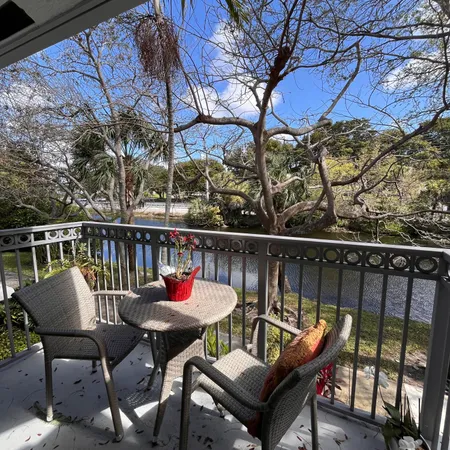 $3,300 | 2018 Alta Meadows Lane, Unit 405, Delray Beach, FL 33444