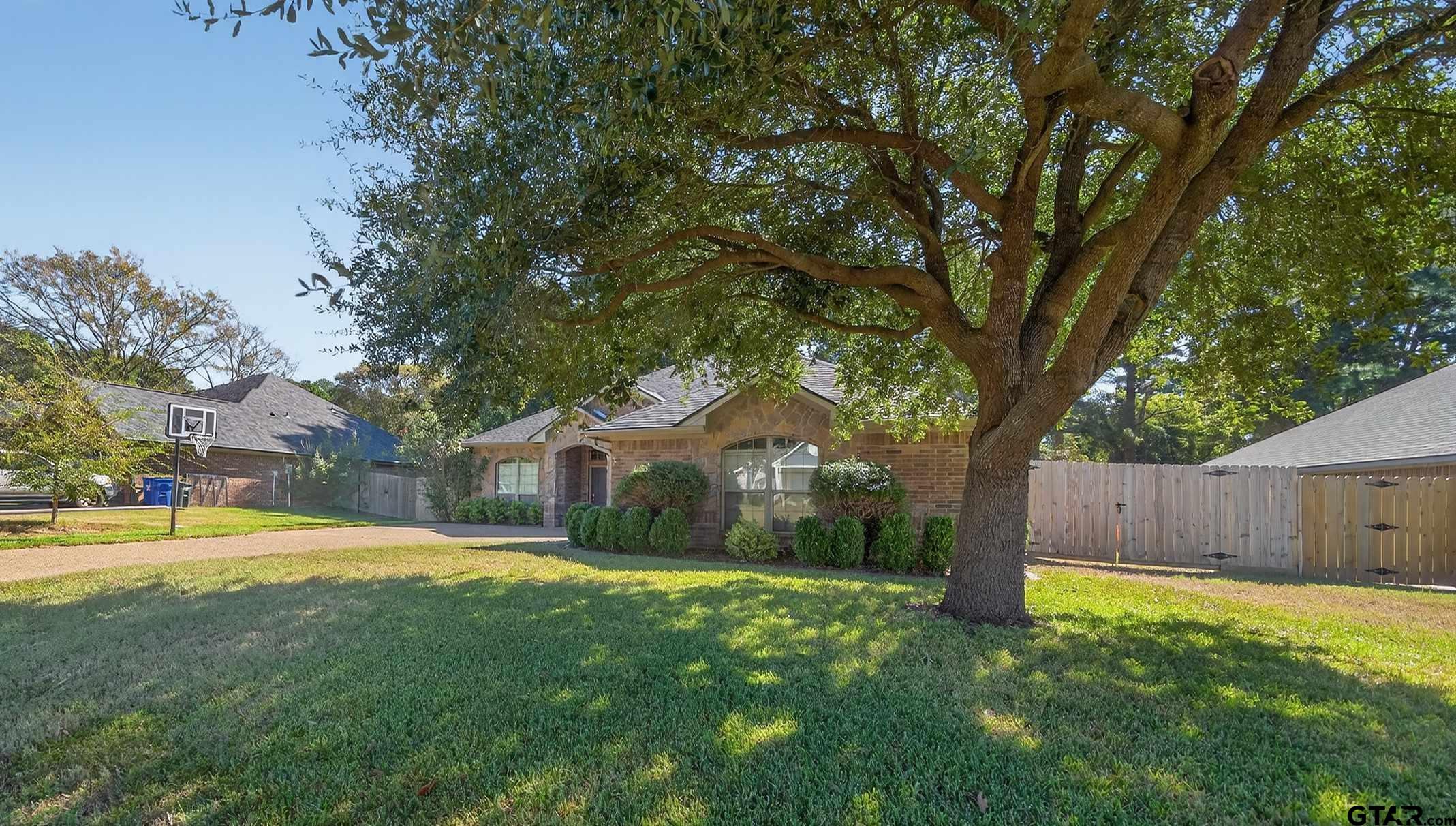 21281 Altuda Lane Flint, TX 75762 - Photo 3 of 38