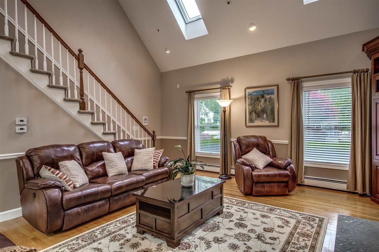 8 Camelot Road Windham, NH 03087 - Photo 16 of 40