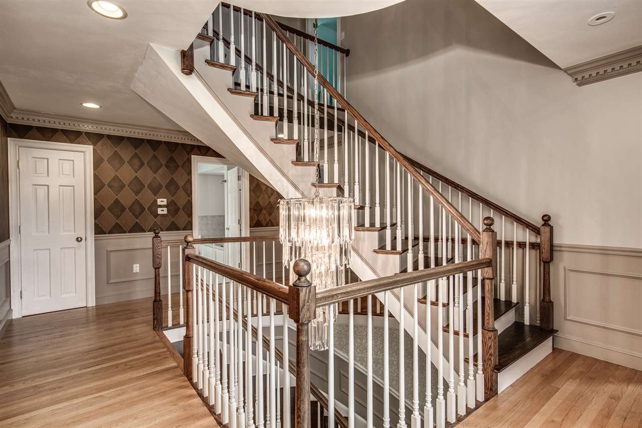 8 Camelot Road Windham, NH 03087 - Photo 20 of 40