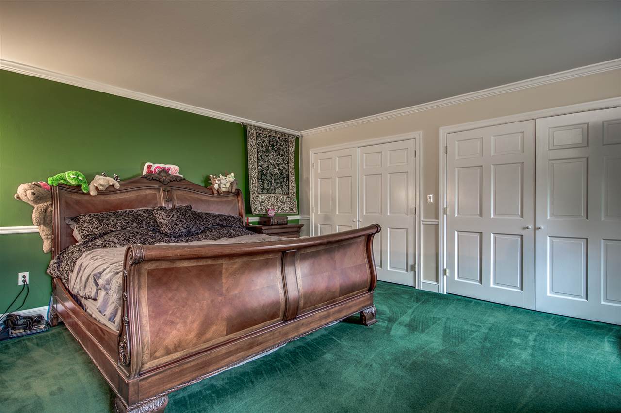 8 Camelot Road Windham, NH 03087 - Photo 28 of 40