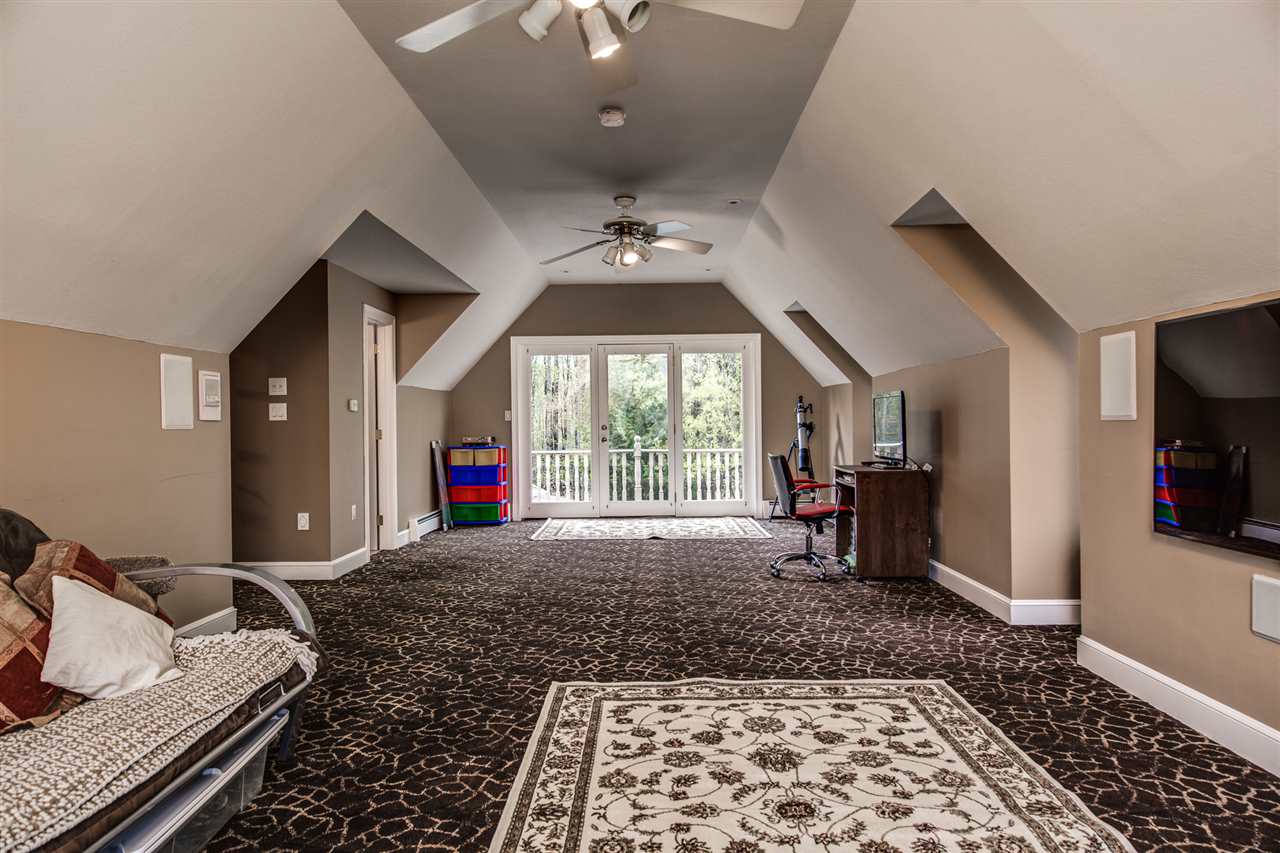 8 Camelot Road Windham, NH 03087 - Photo 32 of 40