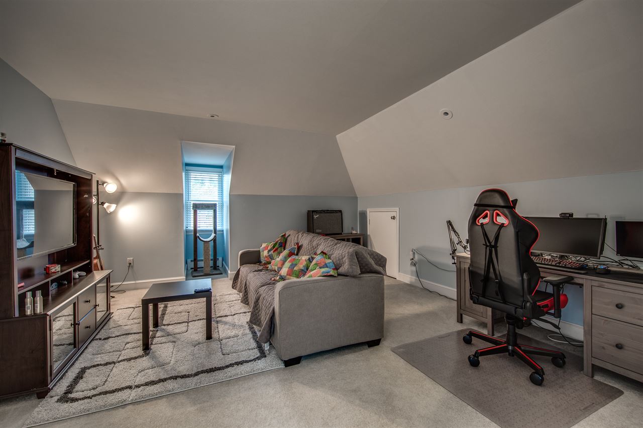 8 Camelot Road Windham, NH 03087 - Photo 33 of 40