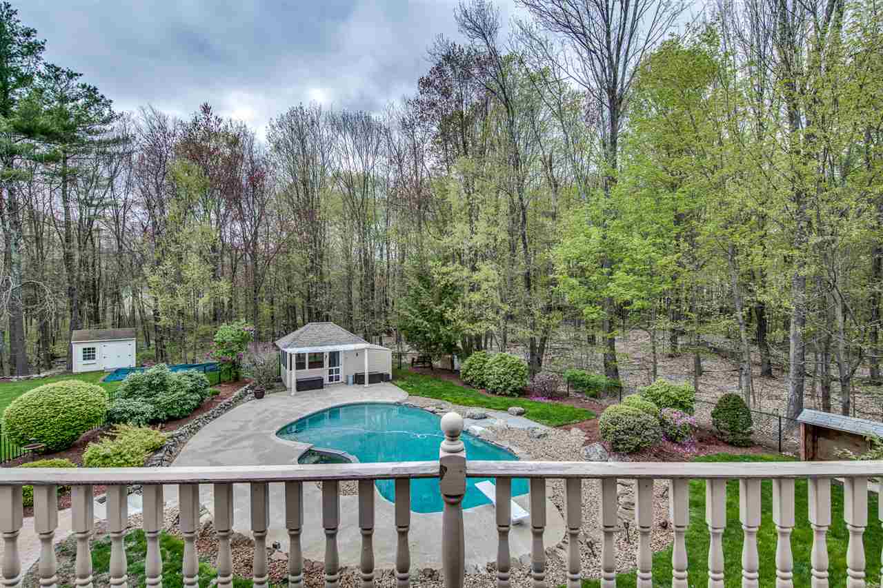 8 Camelot Road Windham, NH 03087 - Photo 37 of 40