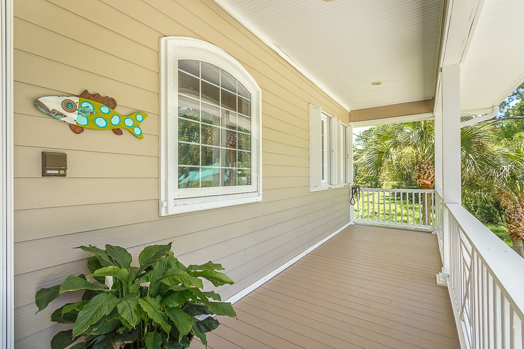 200 Gramercy Plantation Road Eastpoint, FL 32328 - Photo 3 of 58