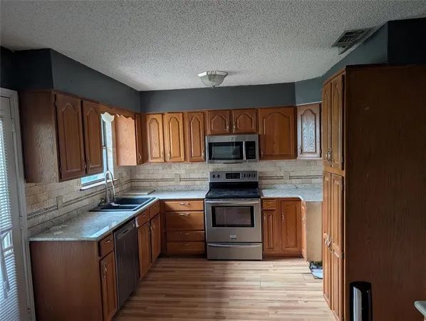 $1,800 | 111 Holiday Drive, Gun Barrel City, TX 75156