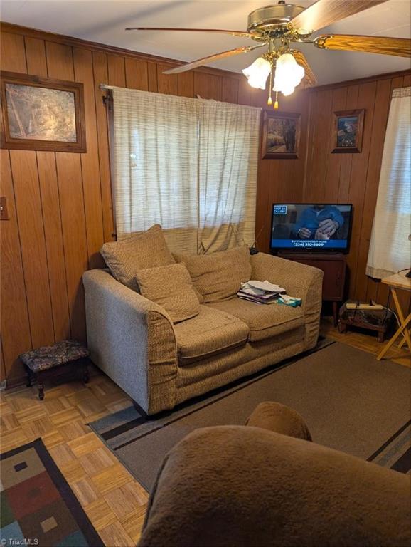 313 Small Street Thomasville, NC 27360 - Photo 4 of 9